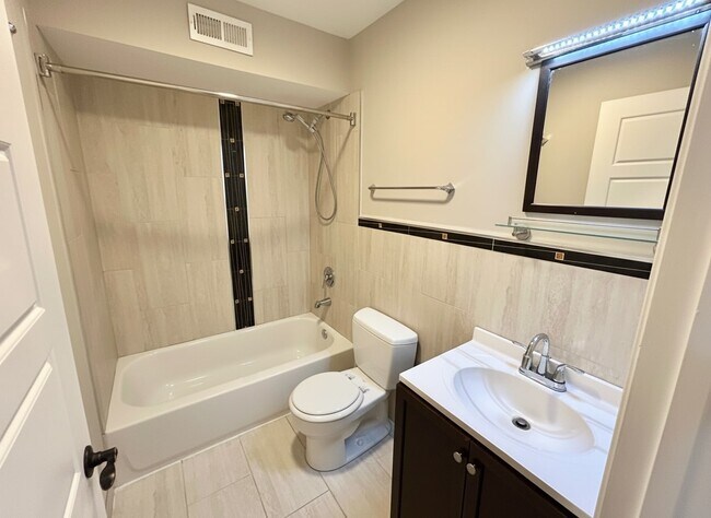 Building Photo - 443 Wiota St