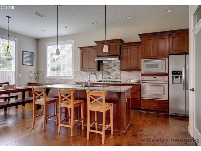 Building Photo - FOR RENT UNFURNISHED: Beautifully maintained 2015 Noyes-built home, 5 bed, 3 bath, 2 car garage w...