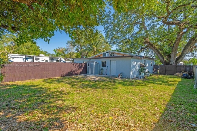 Building Photo - 4111 SW 33rd St