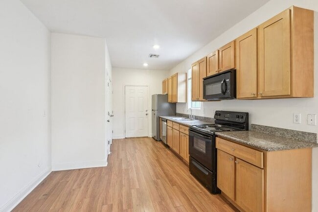 Building Photo - 407 N Tonti St
