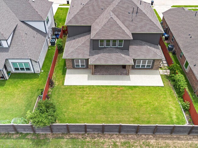 Building Photo - 2107 Jitterbug Ln