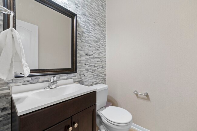 Building Photo - 9431 Thurber Ridge Dr