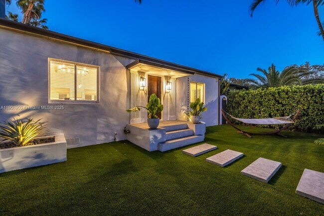 Building Photo - 901 NW 7th Street Rd