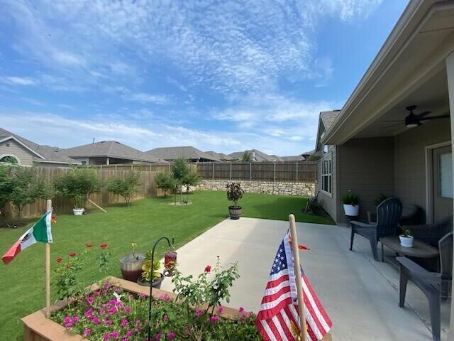 Building Photo - 953 Golden Willow Ln