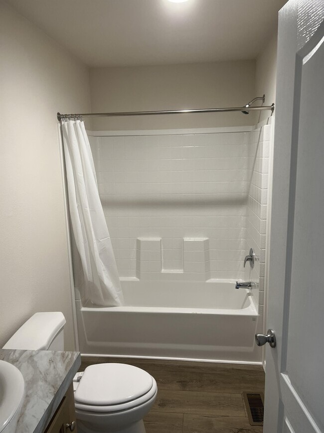 Building Photo - 107 Northside Dr