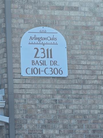 Building Photo - 2311 Basil Dr