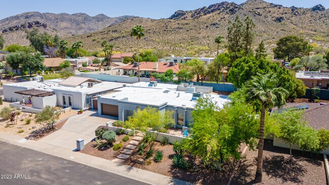 Building Photo - 3351 E Las Rocas Dr