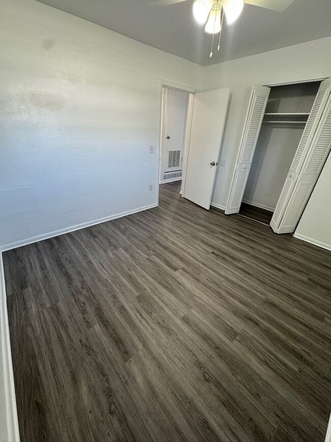 Building Photo - 1711 NE 70th St