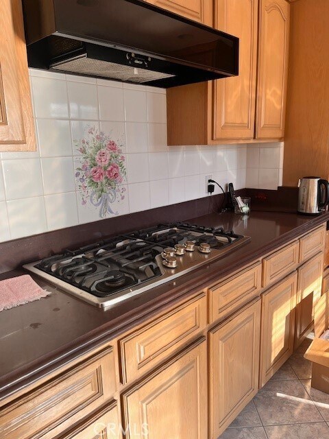 Building Photo - 1054 Mayflower Ave