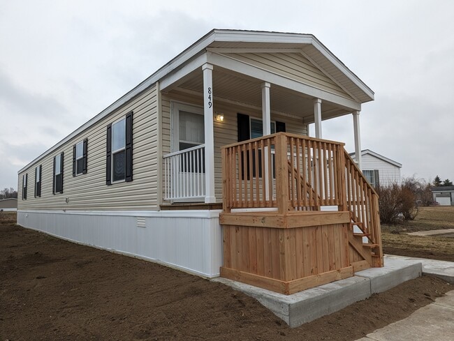 Building Photo - 849 Kansas