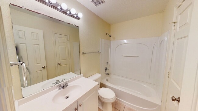 Building Photo - 14527 Eastern Redbud Ln