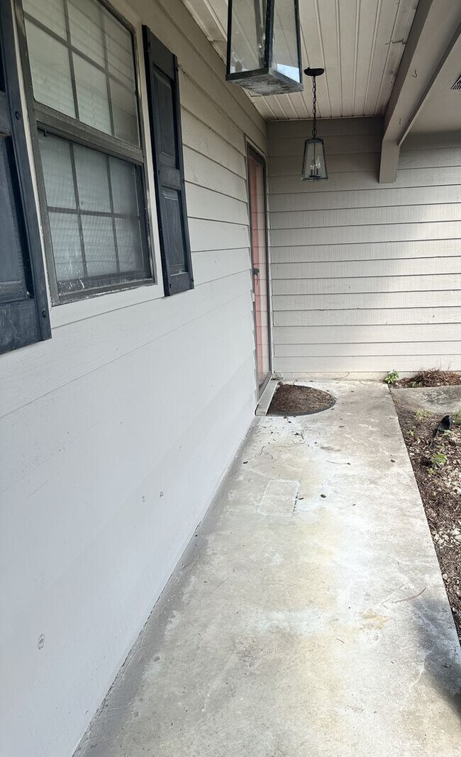 Building Photo - 3 Bedroom/2 Bath home in Valdosta