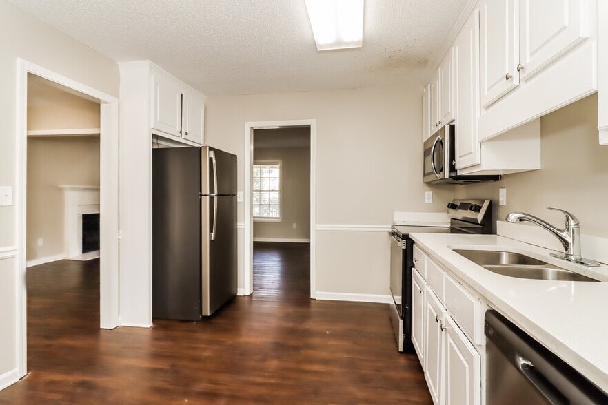 Building Photo - 34 Etowah Ridge Dr SW