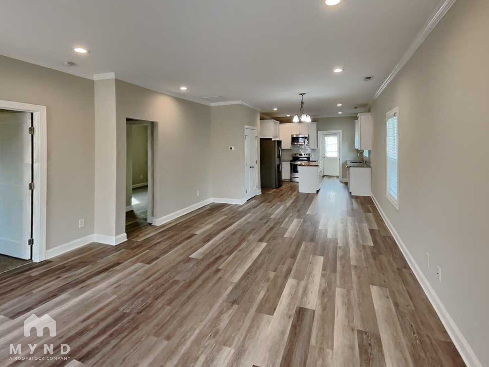 Building Photo - 2112 Middale St