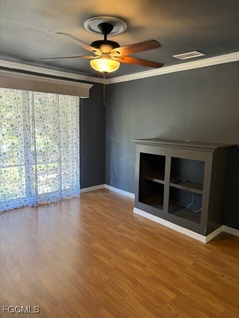 Building Photo - 4293 Island Cir