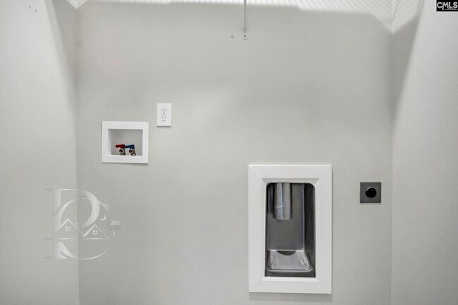 Building Photo - 513 Lanesborough Dr