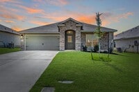 Building Photo - 11812 McCabe Dr