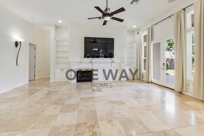 Building Photo - 4432 E Ford Ave