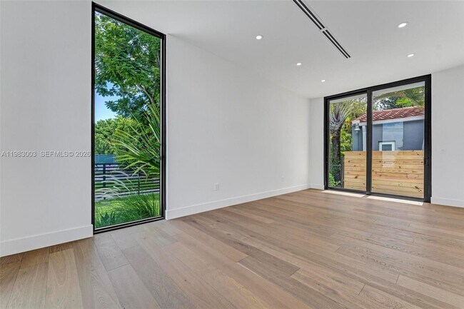 Building Photo - 630 NE 82nd St