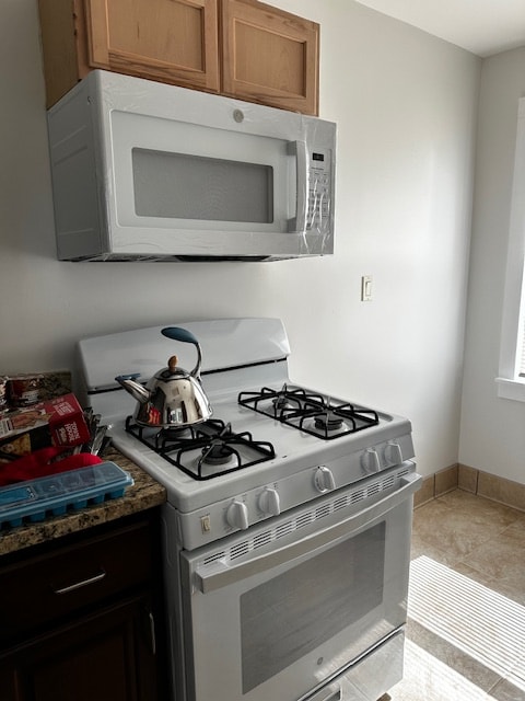 Building Photo - 206 Division Street