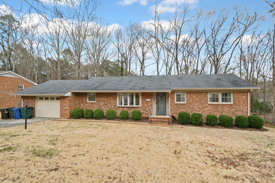 Building Photo - 5110 Pine Trail Dr
