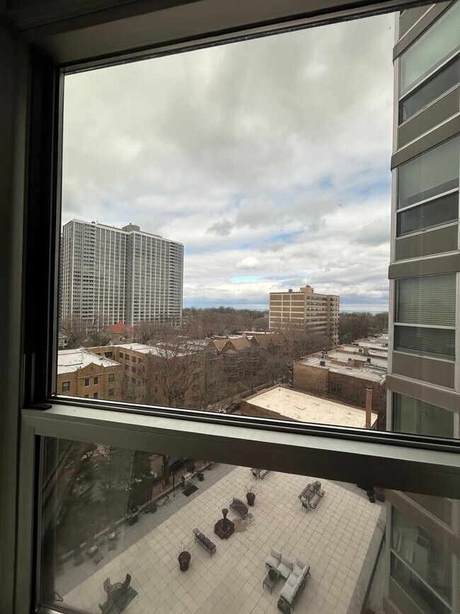 Building Photo - 720 W Gordon Terrace