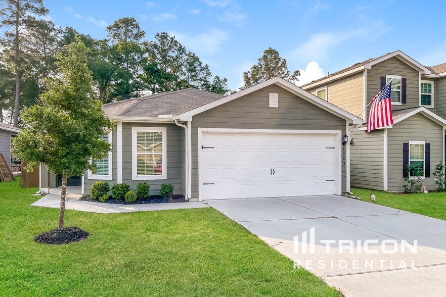 Primary Photo - 23091 Bellini Dr