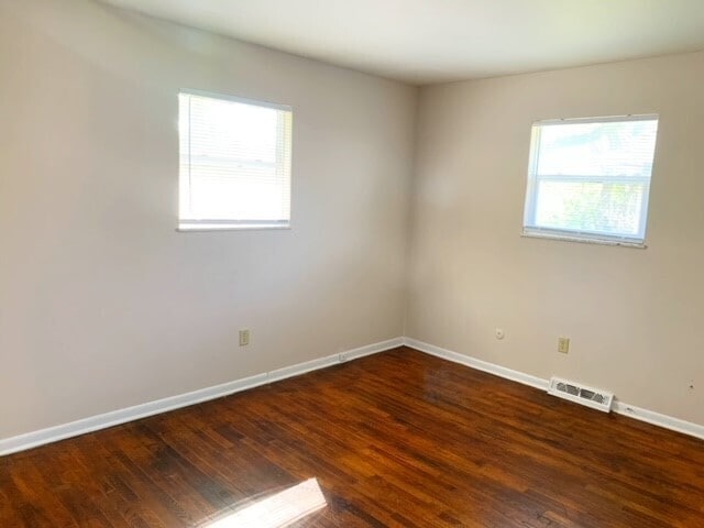 Building Photo - 4653 Crestview Ave