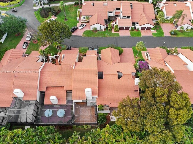 Building Photo - 9340 NW 48th Doral Terrace