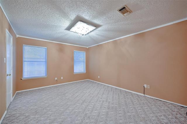 Building Photo - 907 Clear Creek Dr