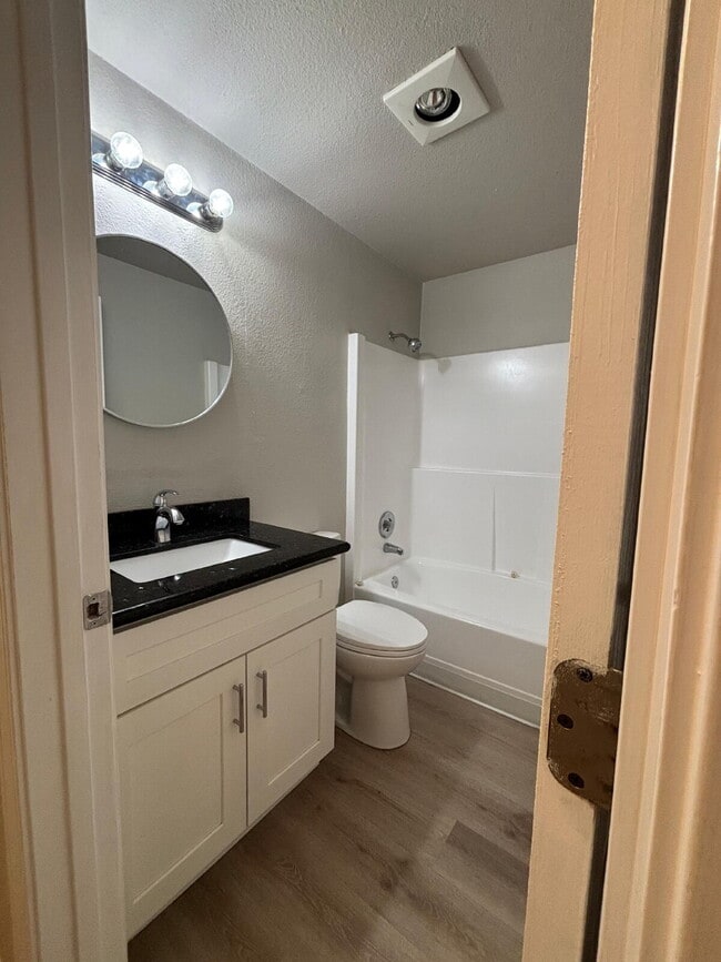 Building Photo - *1626 S G St #4, Tacoma, WA*