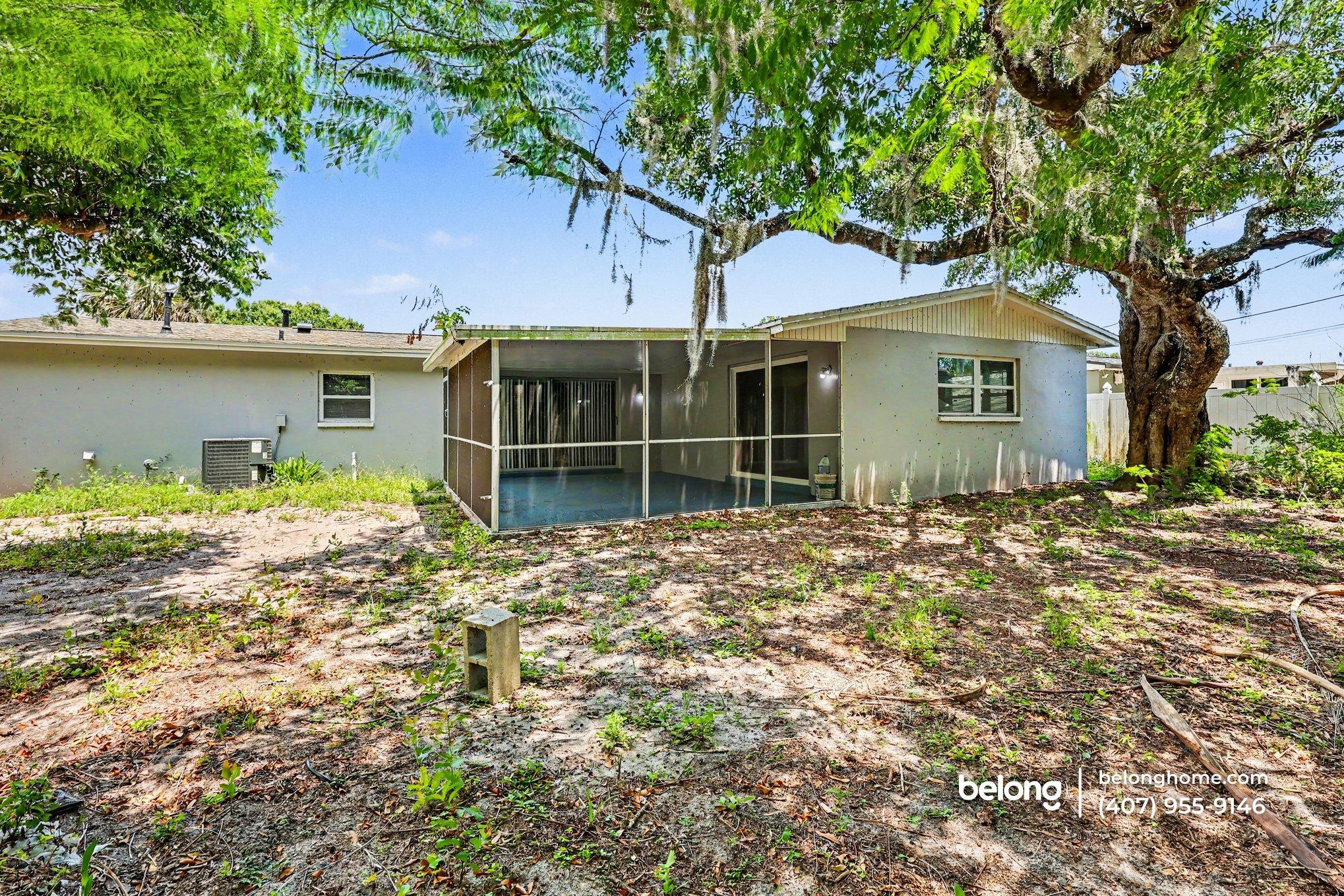 Building Photo - 1147 Manatee Dr