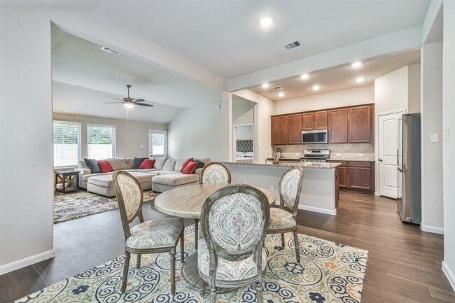 Building Photo - 19111 Friesian Stallion Ln