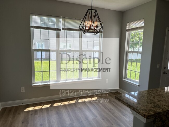 Building Photo - 387 O'Hara Dr