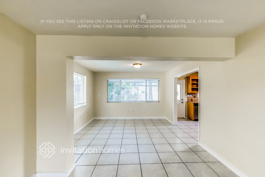 Building Photo - 6740 SW 10th Ct