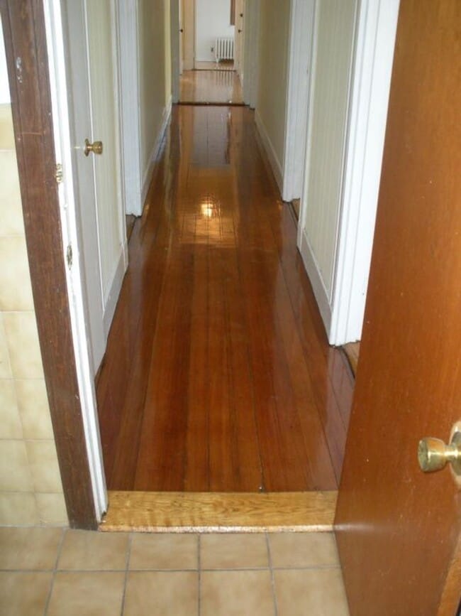 Building Photo - 4-Bed Brighton Center JUNE2026