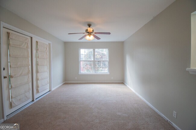 Building Photo - 81 Retreat Pl