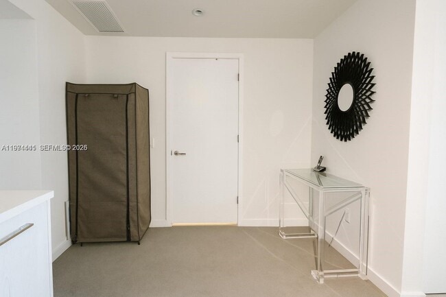 Building Photo - 501 NE 31st St