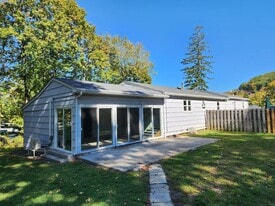 Building Photo - 40 Durant Ave