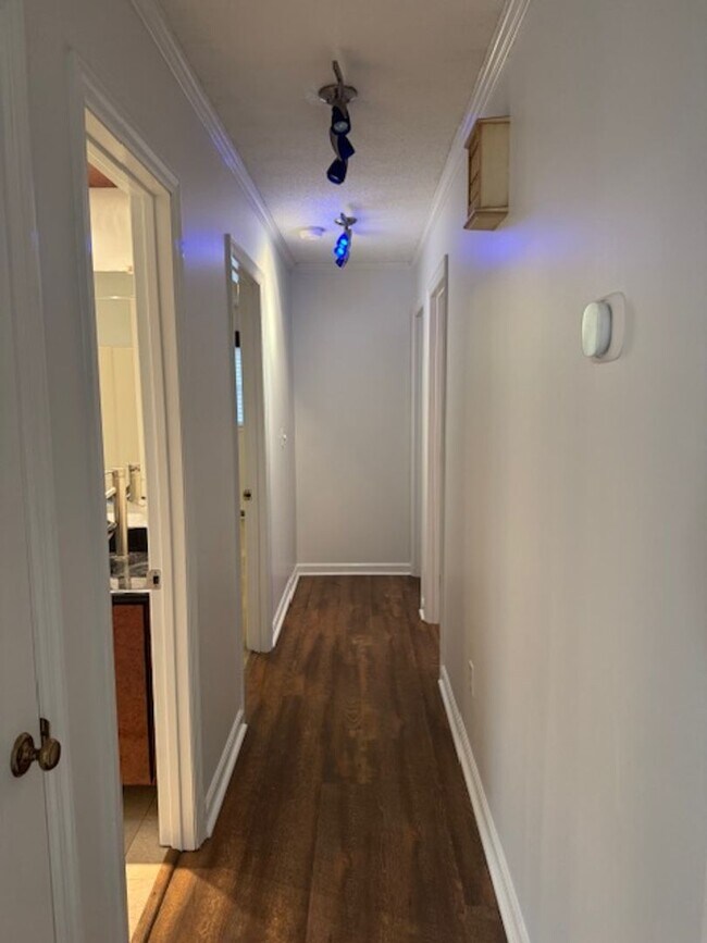 Building Photo - Long Leaf Acres