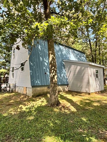 Building Photo - 33 Chalet Dr