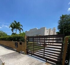 Building Photo - 1074 NW 49th St