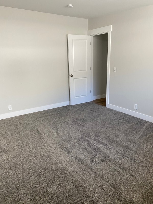 Building Photo - 370 N 200 E