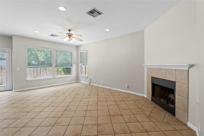 Building Photo - 107 Nelray Blvd