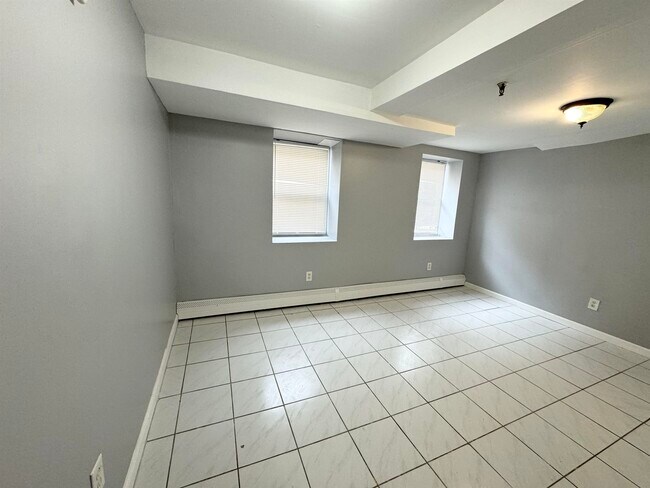 Building Photo - 321 64th St