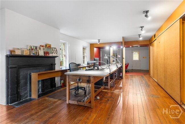 Building Photo - 216 E Gaston St