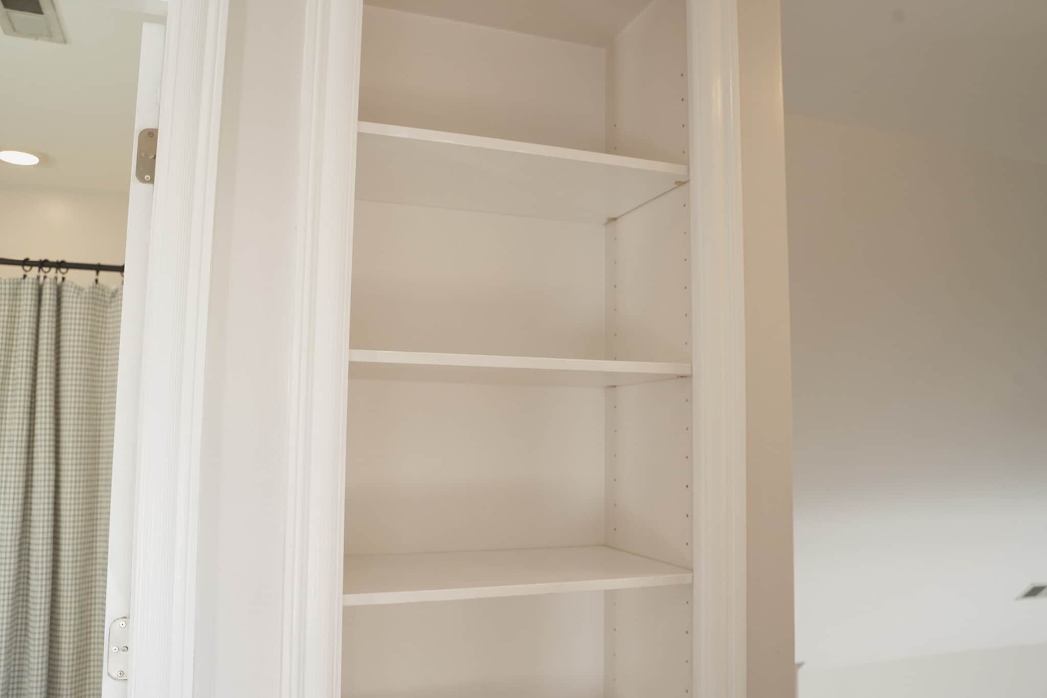 Second Story Hallway Adjustable Shelves - 393 Hays Blvd