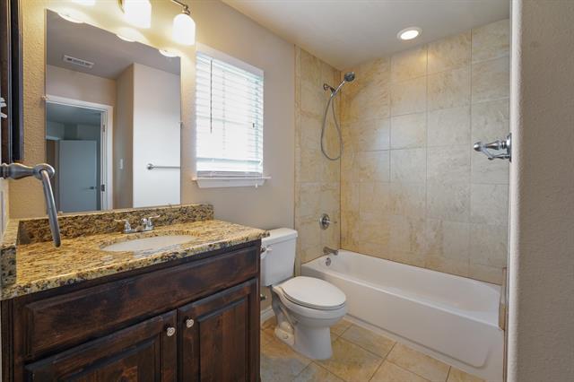 Building Photo - 517 Jack Harris St