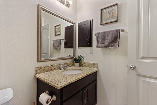 Building Photo - 12156 Mesquite Thorn Dr