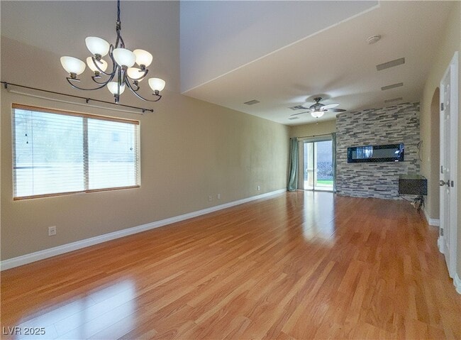 Building Photo - 1353 Robbers Roost Ave